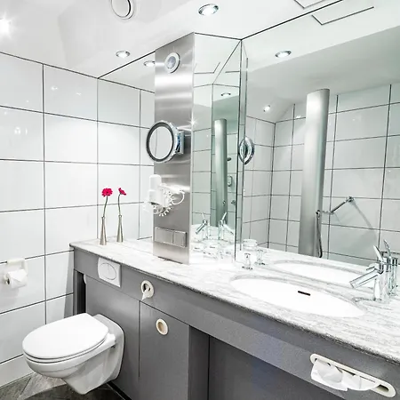 Hotel Roth Am Strande 4*