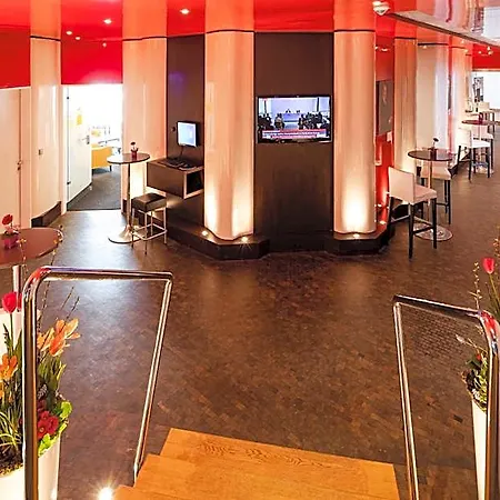 罗斯阿姆斯坦德酒店 酒店