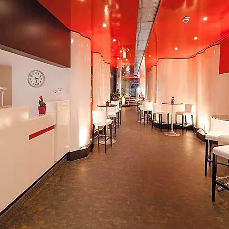 罗斯阿姆斯坦德酒店 4* 韦斯特兰